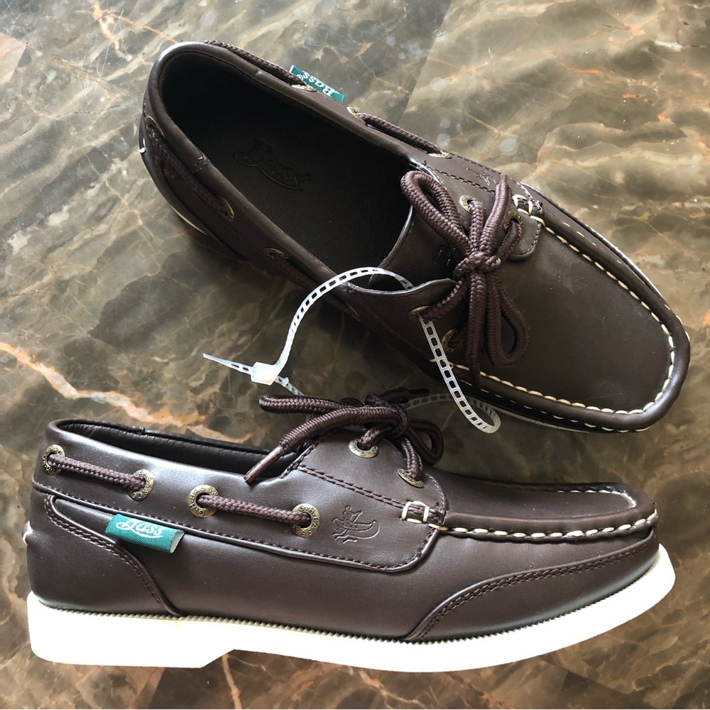 Bass Boys size 2 shoes NWOT